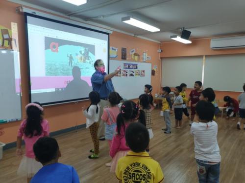 English for fun ห้อง5 บ่าย ๑๙๑๐๑๔ 0001