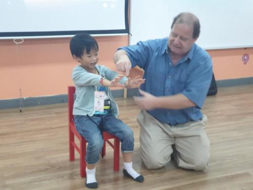 English for fun ห้อง5 บ่าย ๑๙๑๐๑๔ 0003