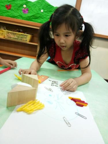 สร้างสรรค์จาก Loose Parts ห้อง 5 เช้า ๑๙๑๐๑๖ 0002