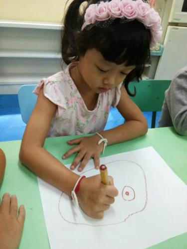สร้างสรรค์จาก Loose Parts ห้อง 5 เช้า ๑๙๑๐๑๖ 0003