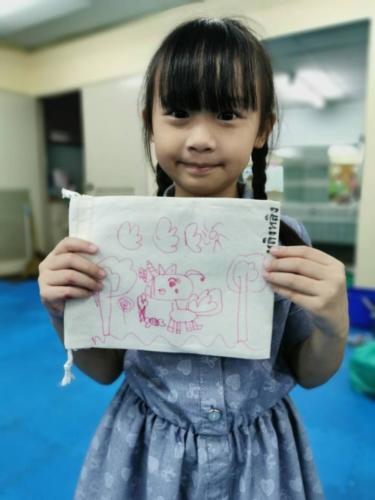 ห้อง 6 เช้า English for Fun บ่าย Fabric Art Techni ๑๙๑๐๐๔ 0001