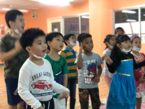 English for Fun ห้อง 6 ๑๙๑๐๐๙ 0003