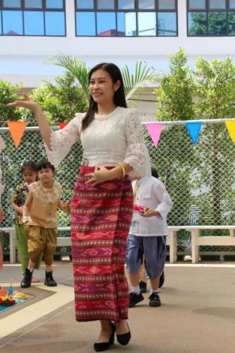 ลอยกระทง 62 ๑๙๑๑๑๓ 0139