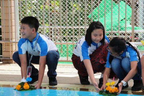 ลอยกระทง 62 ๑๙๑๑๑๓ 0160