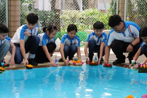 ลอยกระทง 62 ๑๙๑๑๑๓ 0164