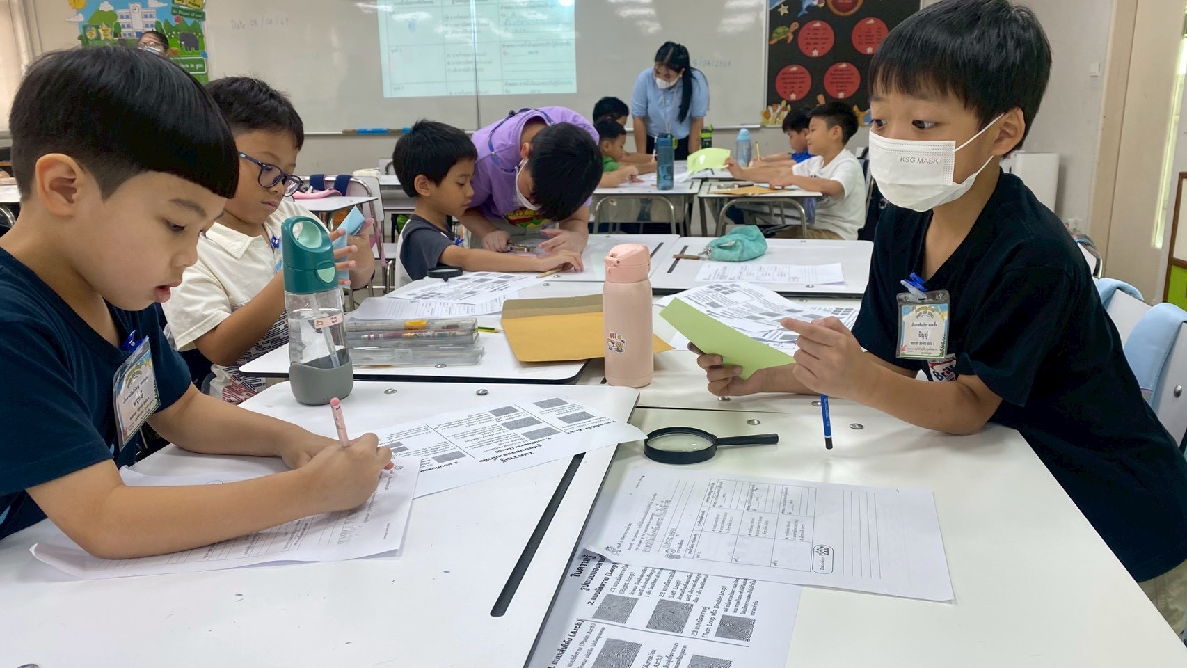 📣 รวมภาพบรรยากาศกิจกรรมโครงการ Summer Camp 2026 🌈✨(Dino Hop Room EN-TH R1)