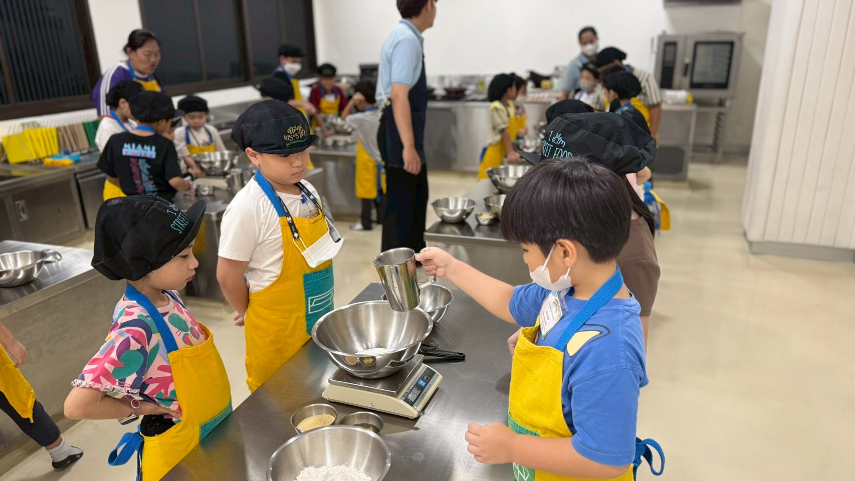 📣 รวมภาพบรรยากาศกิจกรรมโครงการ Summer Camp 2026 🌈✨ (Dino Hop Room EN-TH R1)