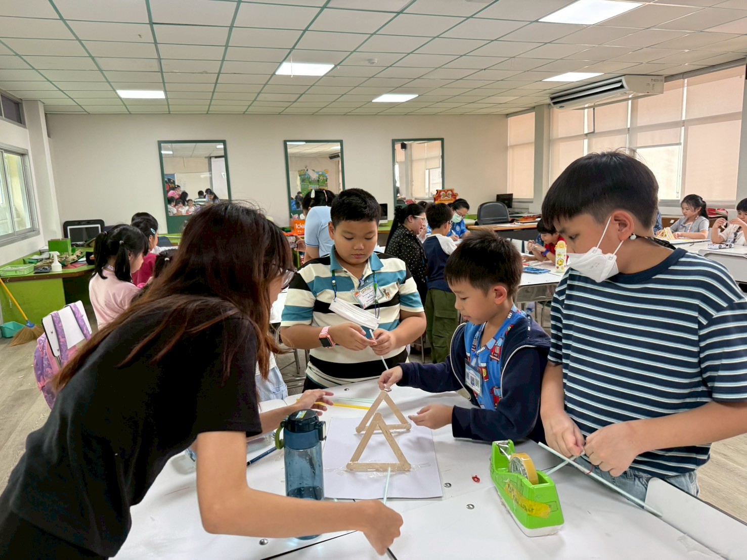 📣 รวมภาพบรรยากาศกิจกรรมโครงการ Summer Camp 2026 🌈✨ (Dino Hop Room EN-TH R1)