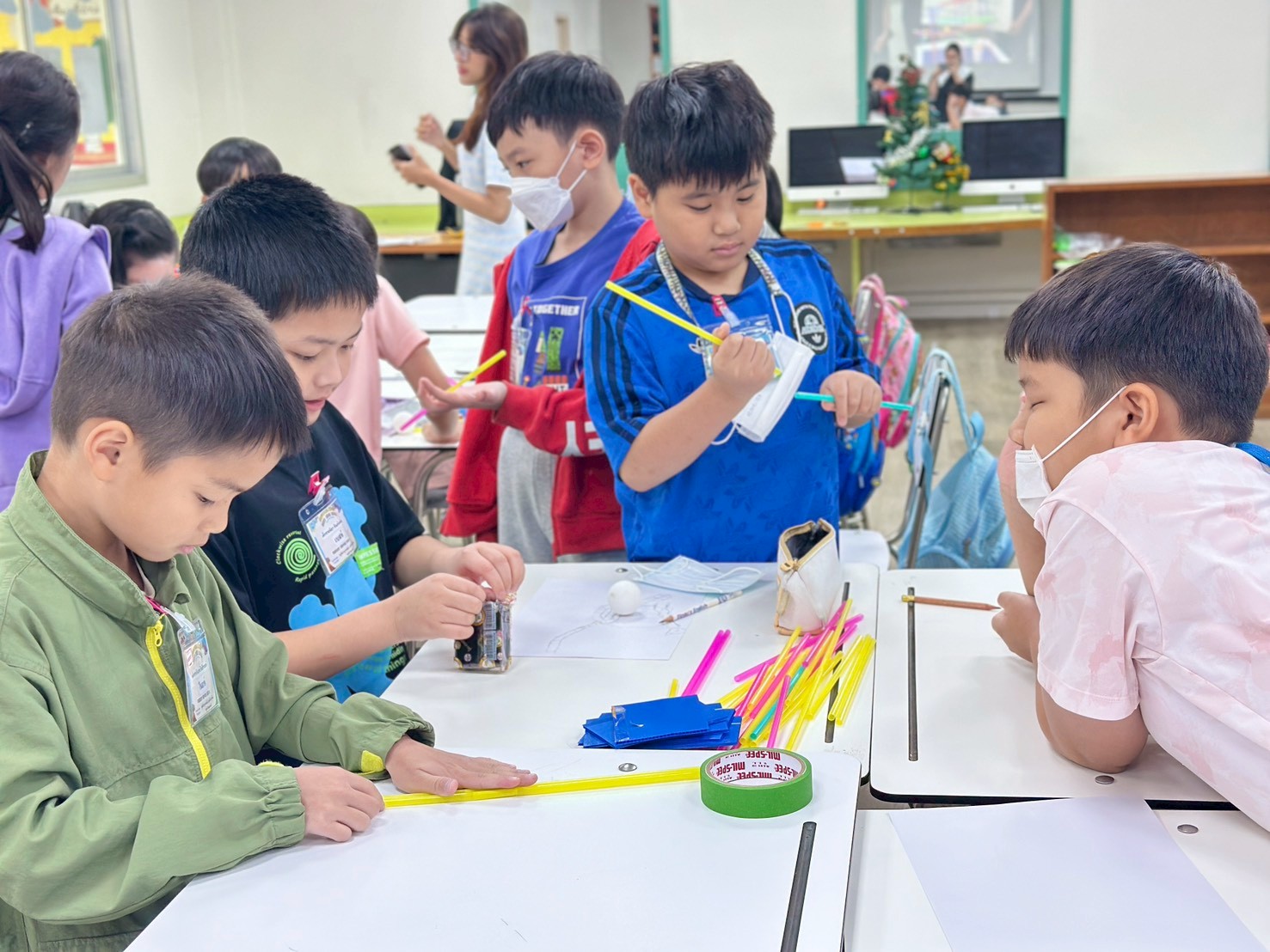 📣 รวมภาพบรรยากาศกิจกรรมโครงการ Summer Camp 2026 🌈✨ (Dino Roar Room EN-TH R2)