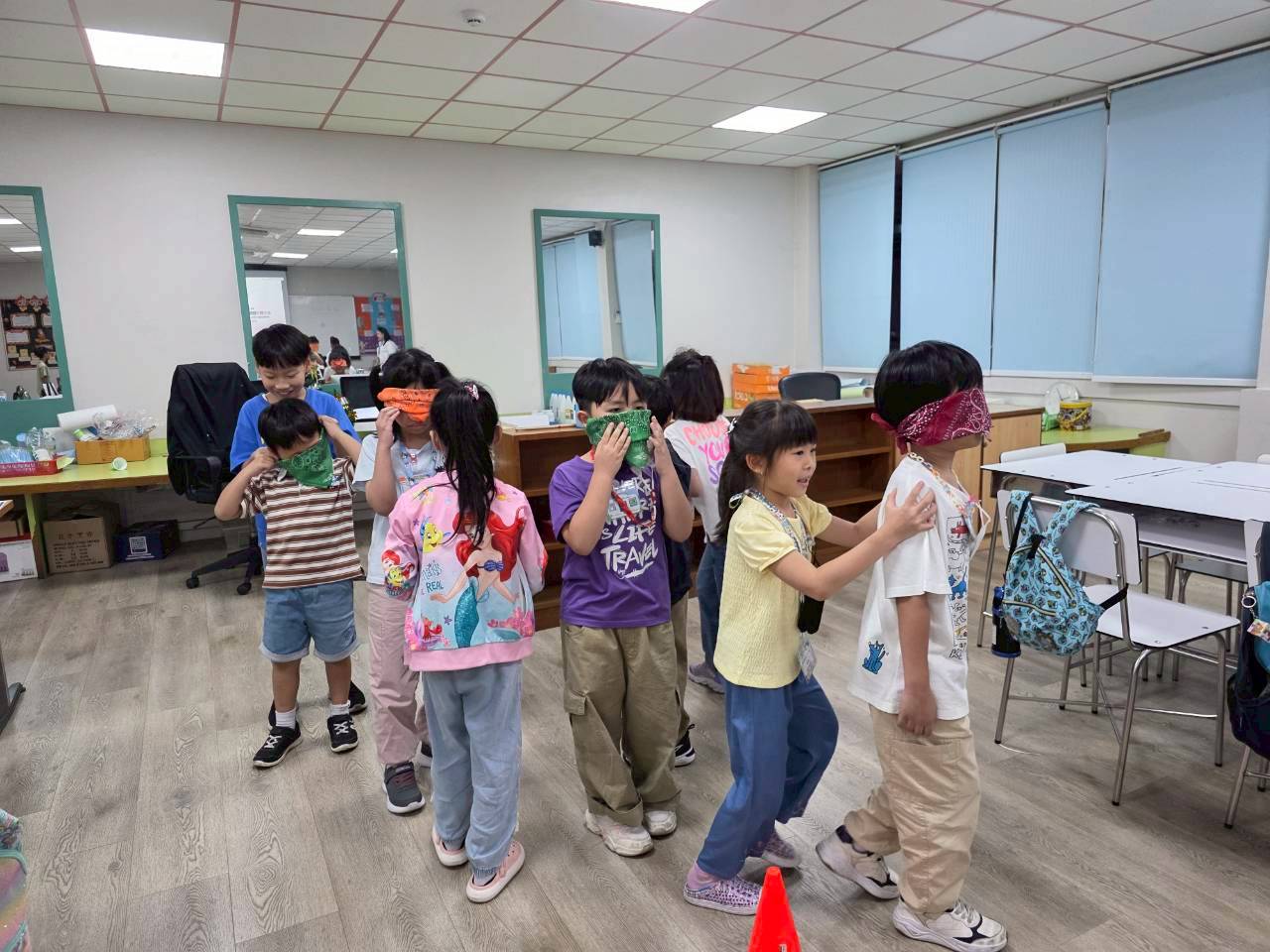 📣 รวมภาพบรรยากาศกิจกรรมโครงการ Summer Camp 2026 🌈✨ (Dino Roar Room EN-TH R2)